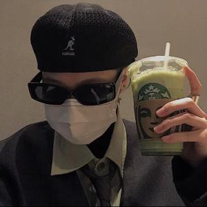 免费的全黄A片自慰
